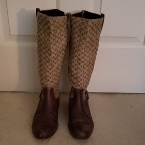 Riding boots